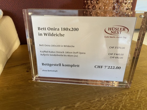 Hüsler Bett „Onira“ mit Kopfteil Opera – Einzelstück (Züri..