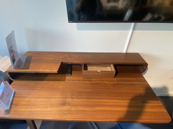 Holzmanufaktur Com Ci Sekretär – Ausstellungsstück B: 140 ..